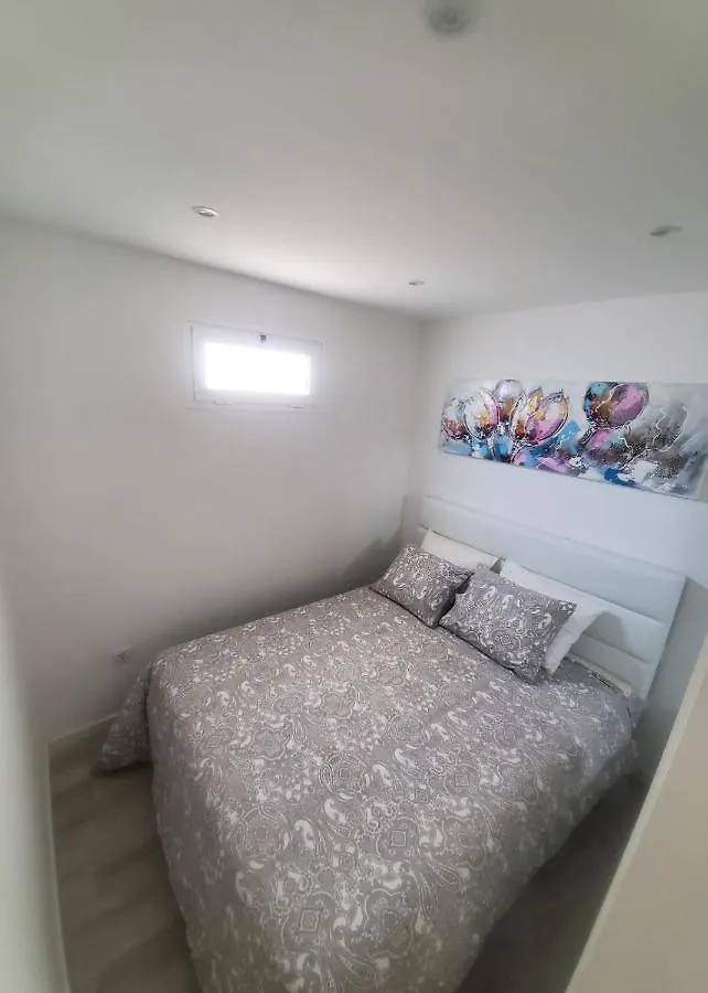 Atlantic View 2B 2 Bedroom Ground Floor, Complex Featured On A Place In The Sun 卡门港