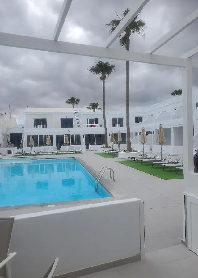 Atlantic View 2B 2 Bedroom Ground Floor, Complex Featured On A Place In The Sun Puerto del Carmen  0*, Puerto del Carmen (Lanzarote) Spain